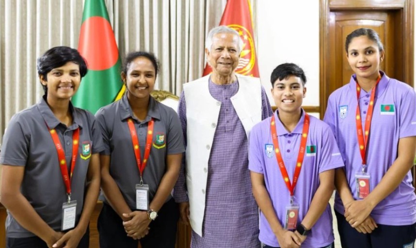 প্রধান উপদেষ্টার সফরসঙ্গী হিসেবে কাতার যাচ্ছেন ৪ নারী খেলোয়াড়